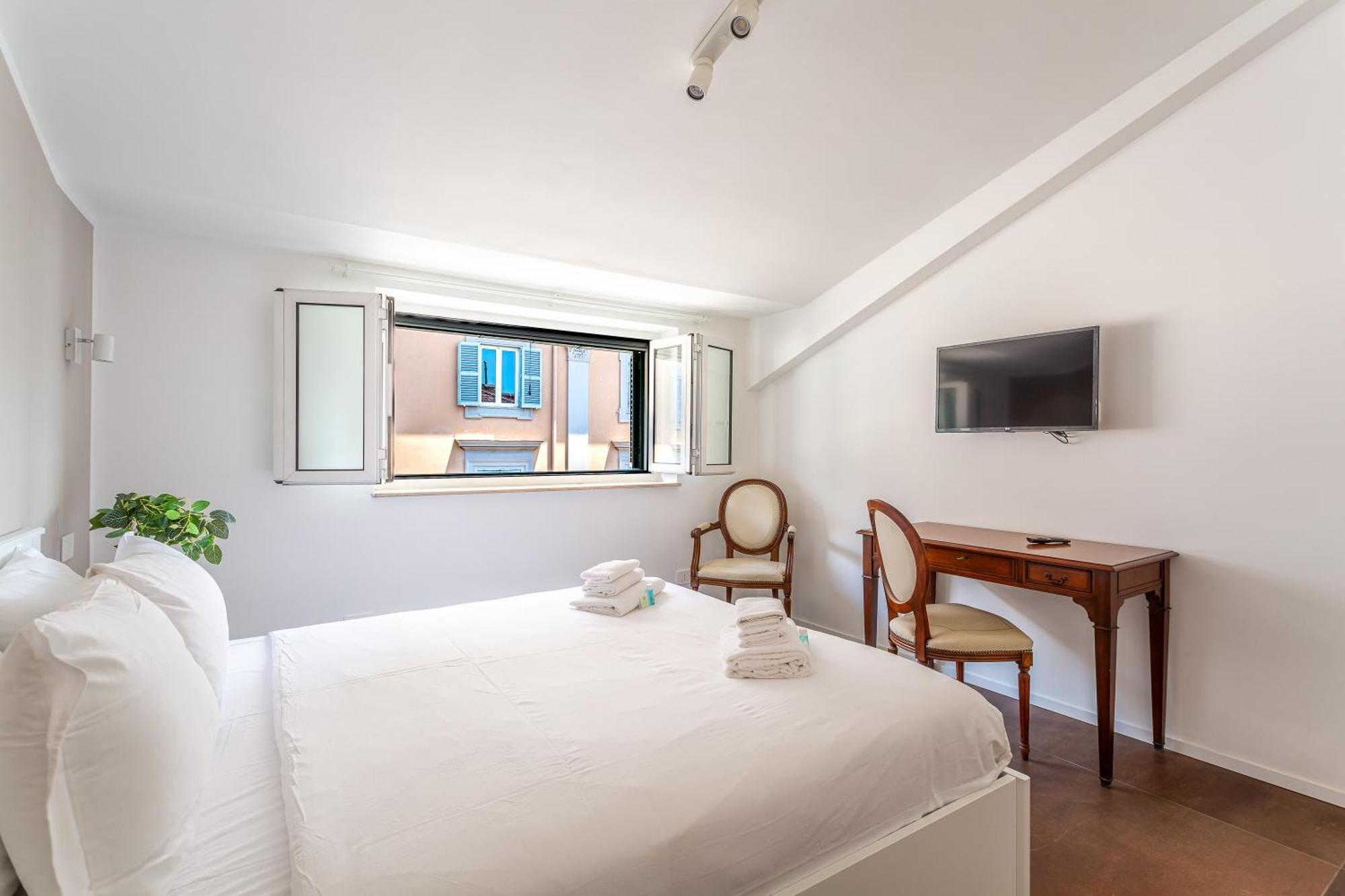 Iflat Bright Brand New 2-bedroom In Monti *