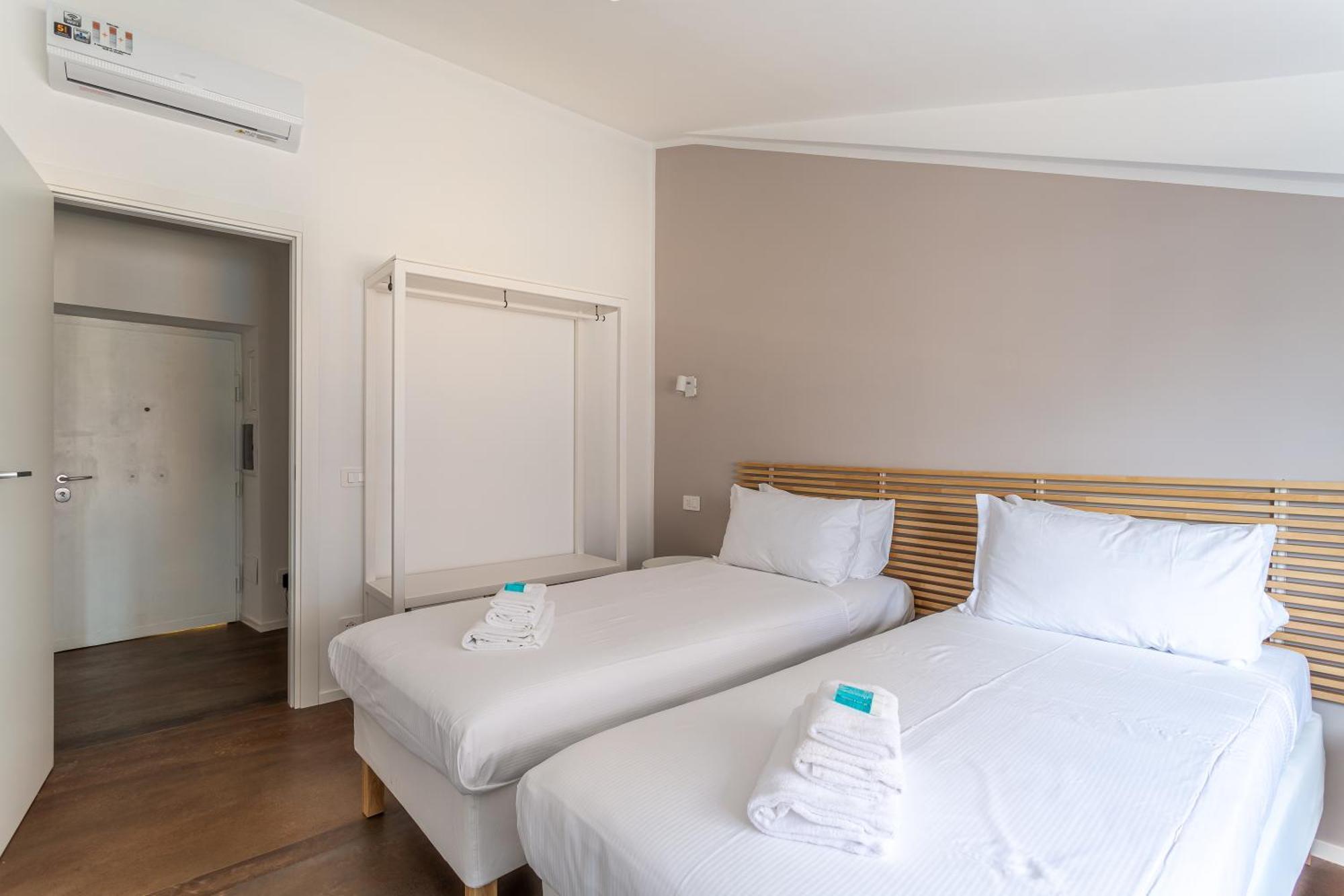 Iflat Bright Brand New 2-bedroom In Monti * Roma