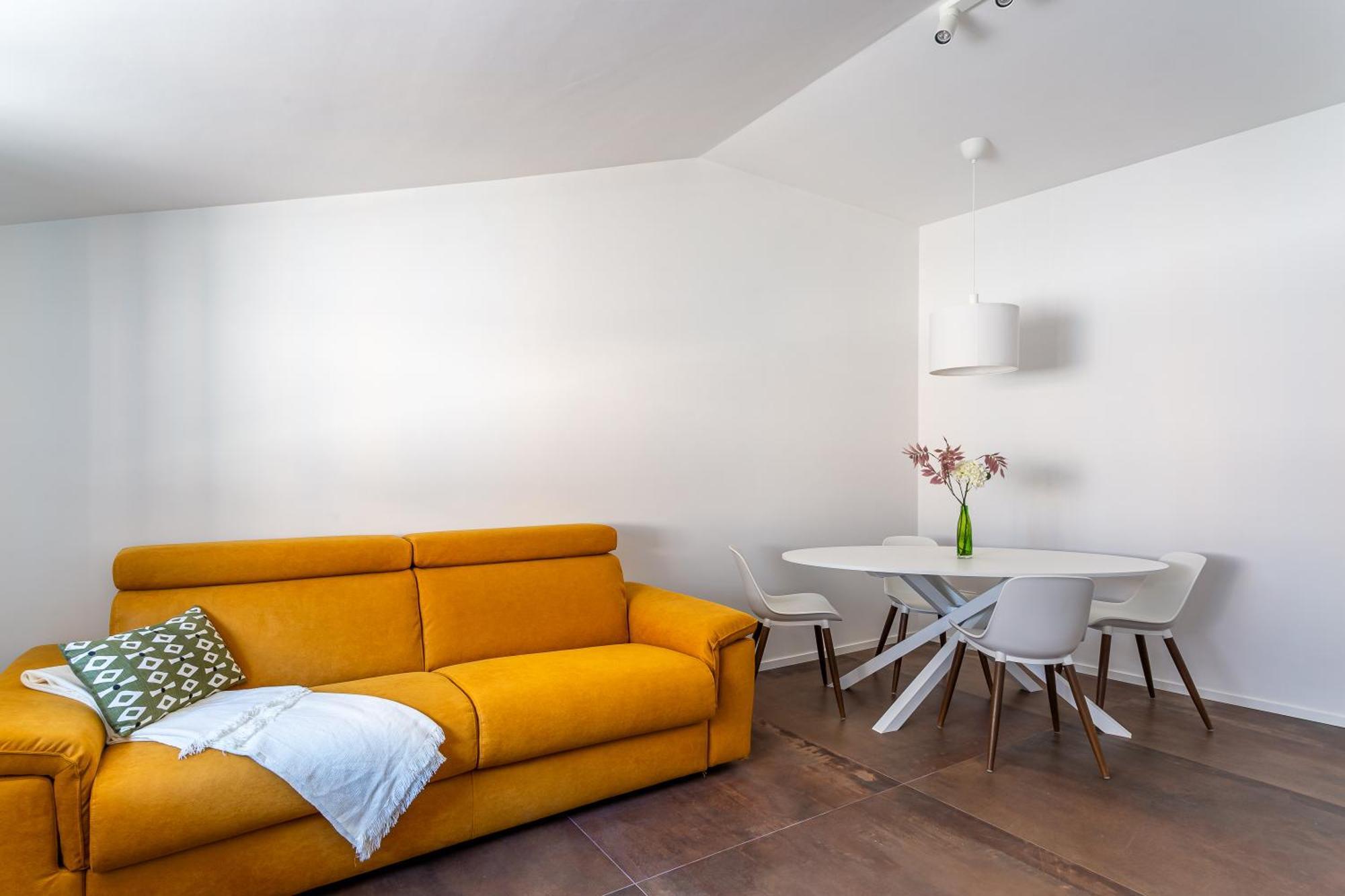 Iflat Bright Brand New 2-bedroom In Monti