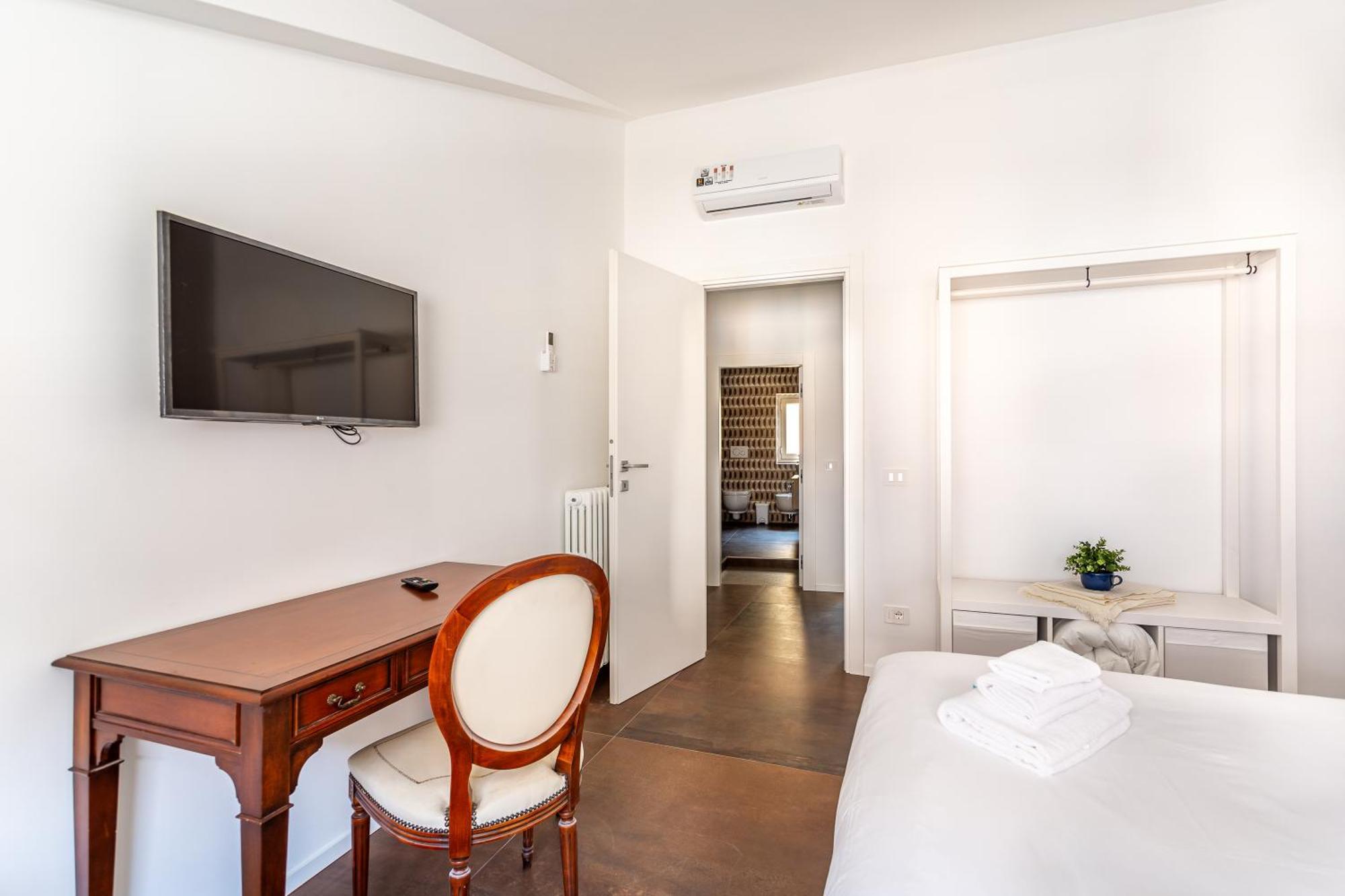 Iflat Bright Brand New 2-bedroom In Monti Appartamento